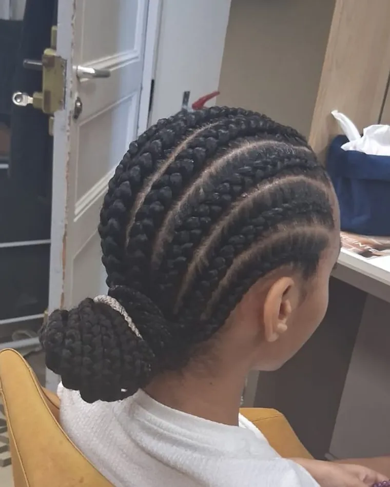 Nattes collées, cornrows classiques