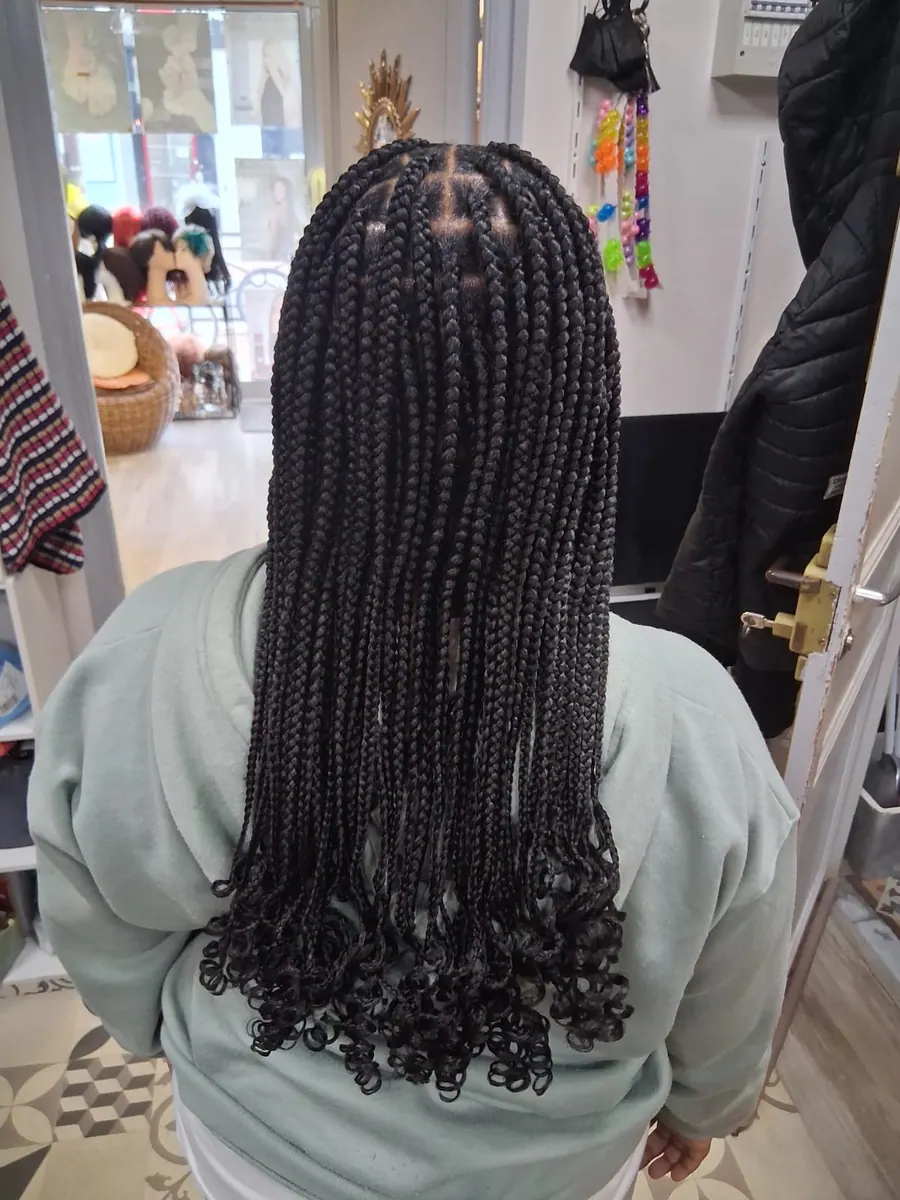 Box braids, pointes bouclées